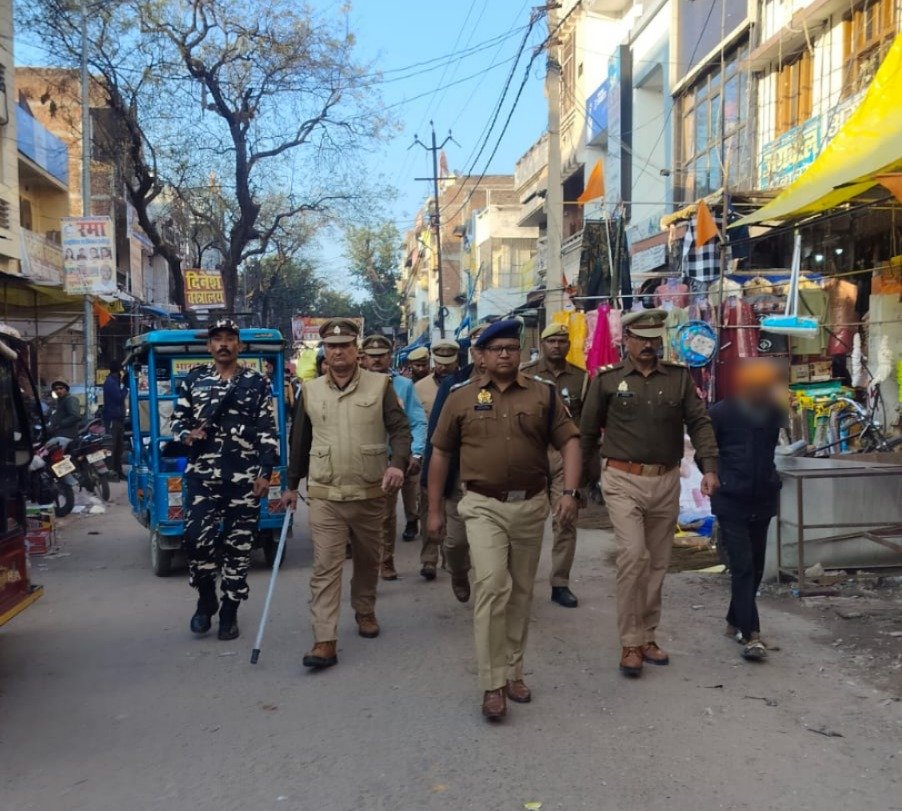 अपर पुलिस अधीक्षक का शब ए बारात के मद्देनजर गस्त