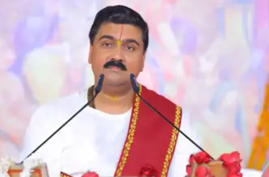 जिसमें दम है गोली मार के दिखाओ- जानिए कथा के बीच में क्यों ललकारे राजन जी महाराज