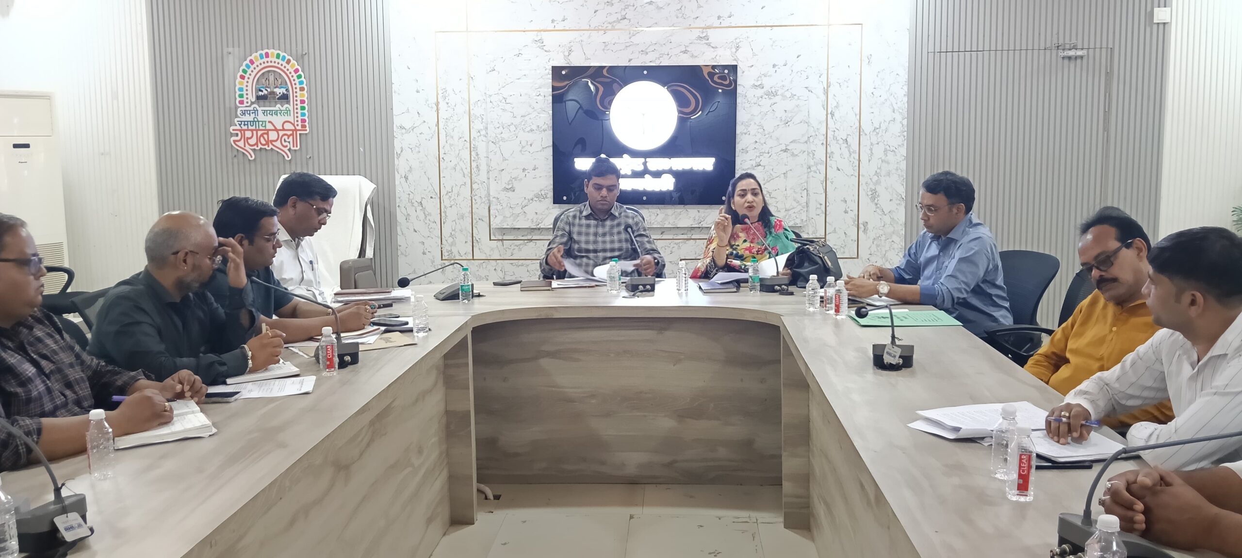 *एडीएम की अध्यक्षता में गेहूँ खरीद कार्यशाला का आयोजन सम्पन्न*_जनपद में 93 गेहूँ क्रय केन्द्र स्थापितहूँ क्रय अवधि 30 मार्च से 15 जून 2026 तक निर्धारित*