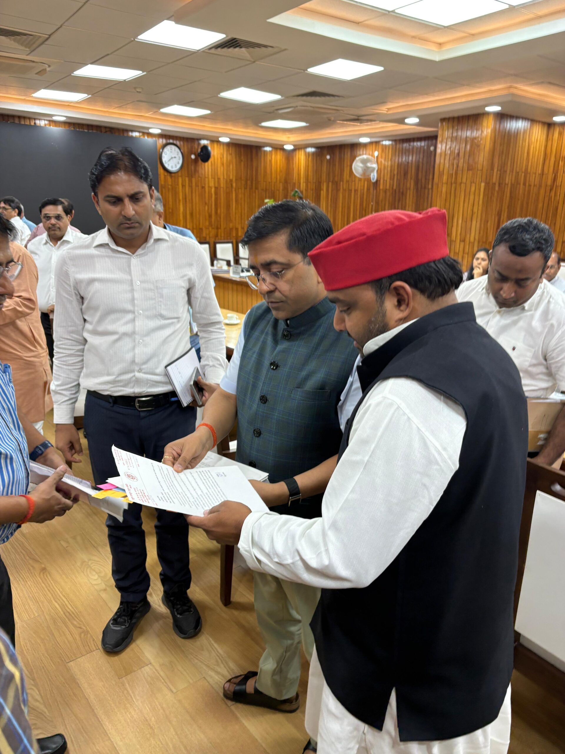 हरचंदपुर की बिजली व्यवस्था ध्वस्त: विधायक राहुल लोधी का ऊर्जा विभाग पर हमला, चेतावनी—सुधार नहीं तो तहसील स्तर पर होगा बड़ा जनआंदोलन
