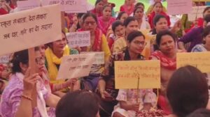 11 वर्षों से घर से दूर महिला शिक्षिकाओं का फूटा दर्द 8 Screenshot 20260511 192907